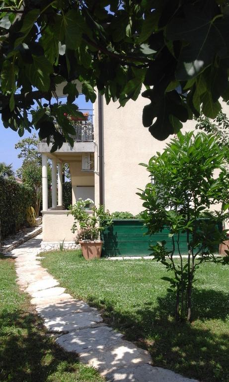 Apartment Laura Poreč Exterior foto